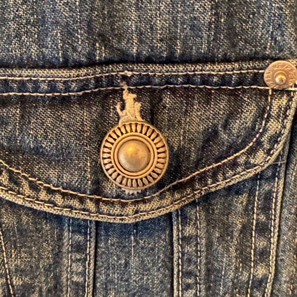 Jean jacket - Picture 2 of 6